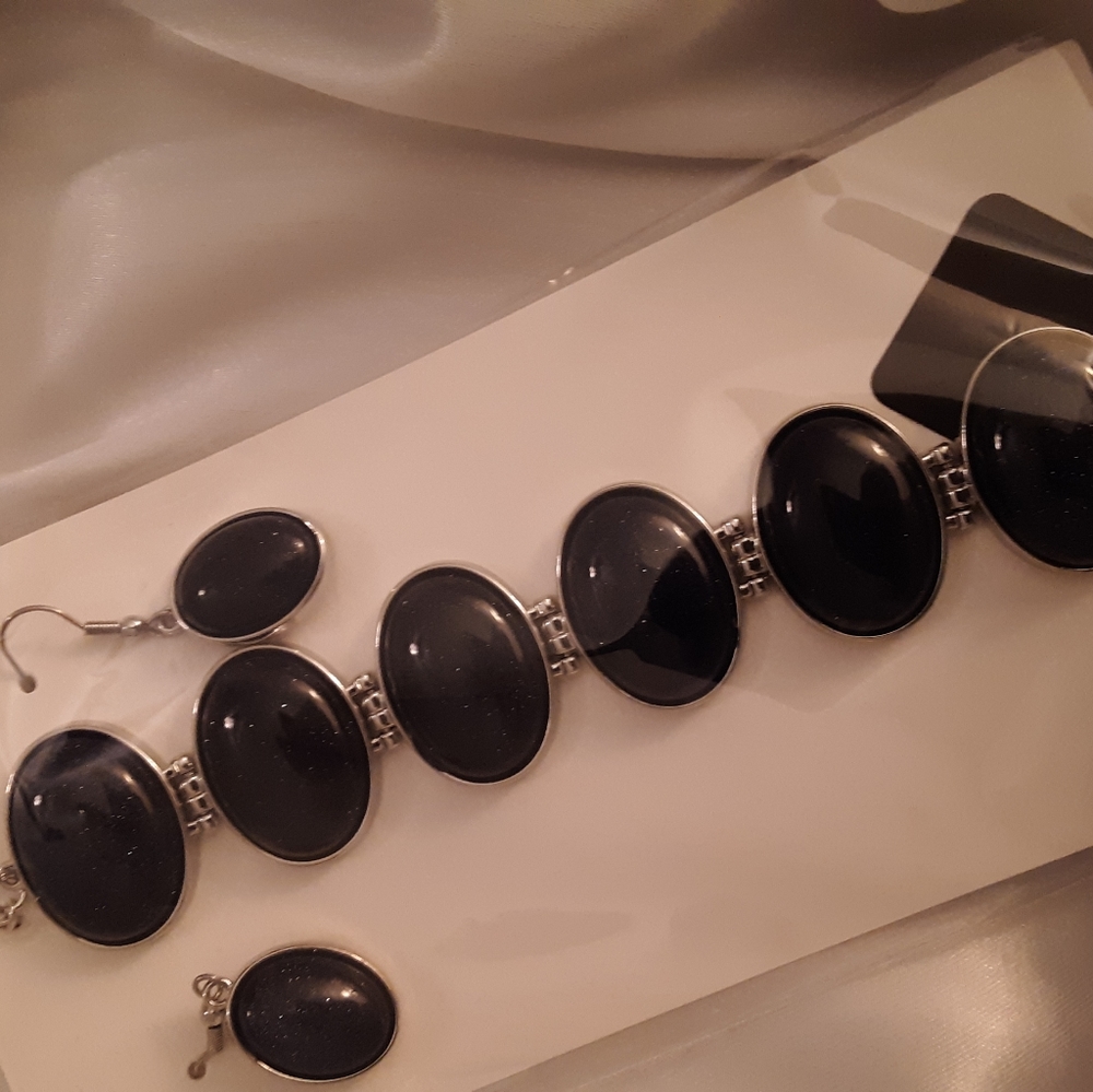 Bracelet & Drop Earrings
